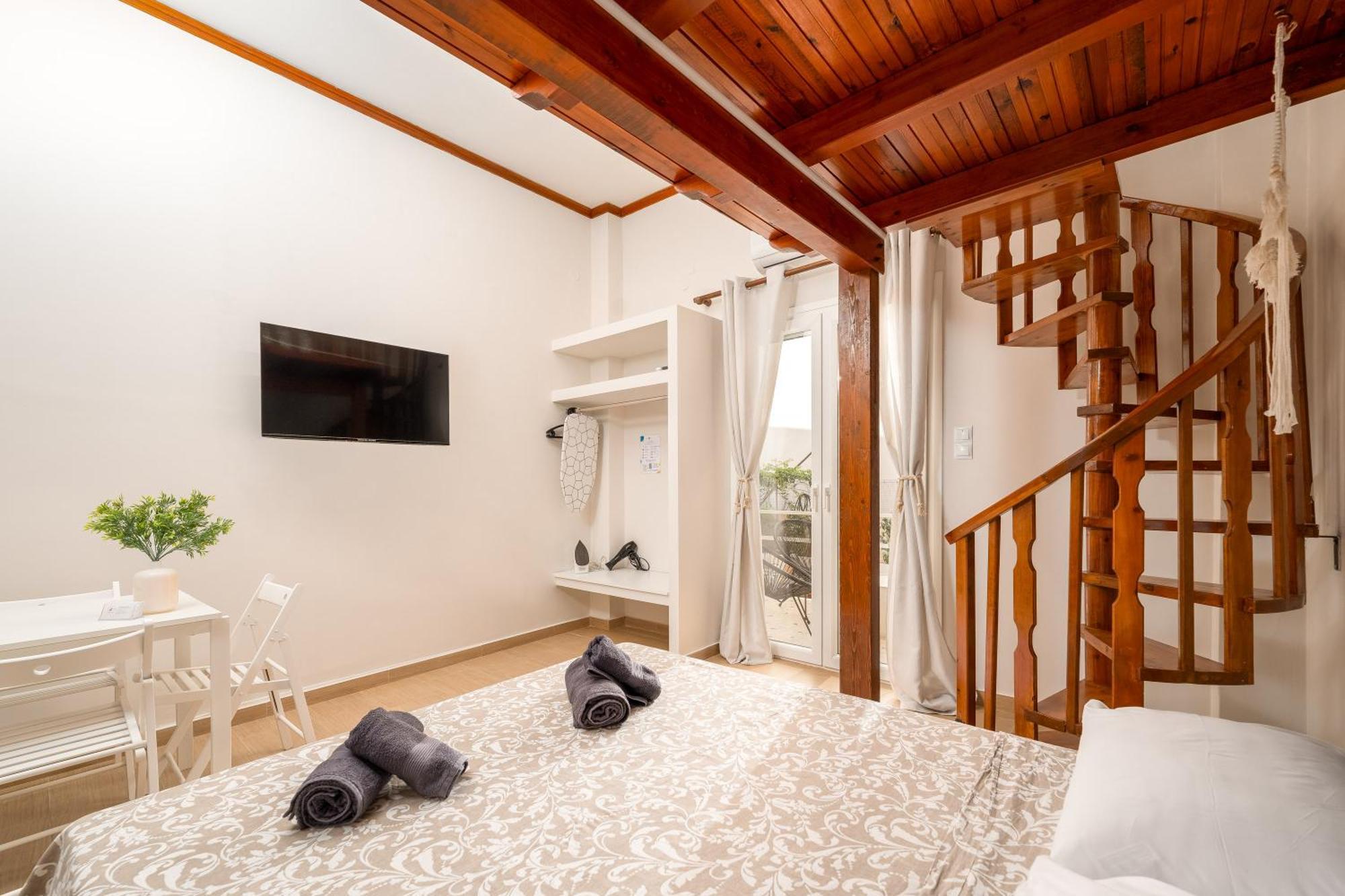 Dionysia Sea Side By Greece Apartment Selianítika Eksteriør billede